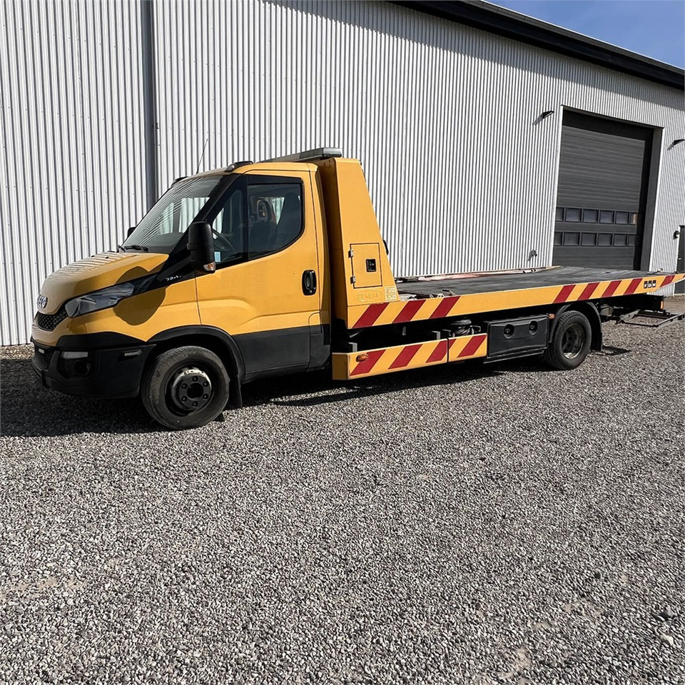 Iveco Daily 70c - شاحنة سحب: صورة 1 Iveco Daily 70c - شاحنة سحب: صورة 1