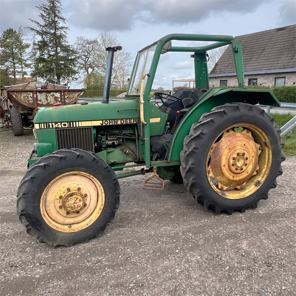John Deere 1140 - جرار: صورة 4 John Deere 1140 - جرار: صورة 4