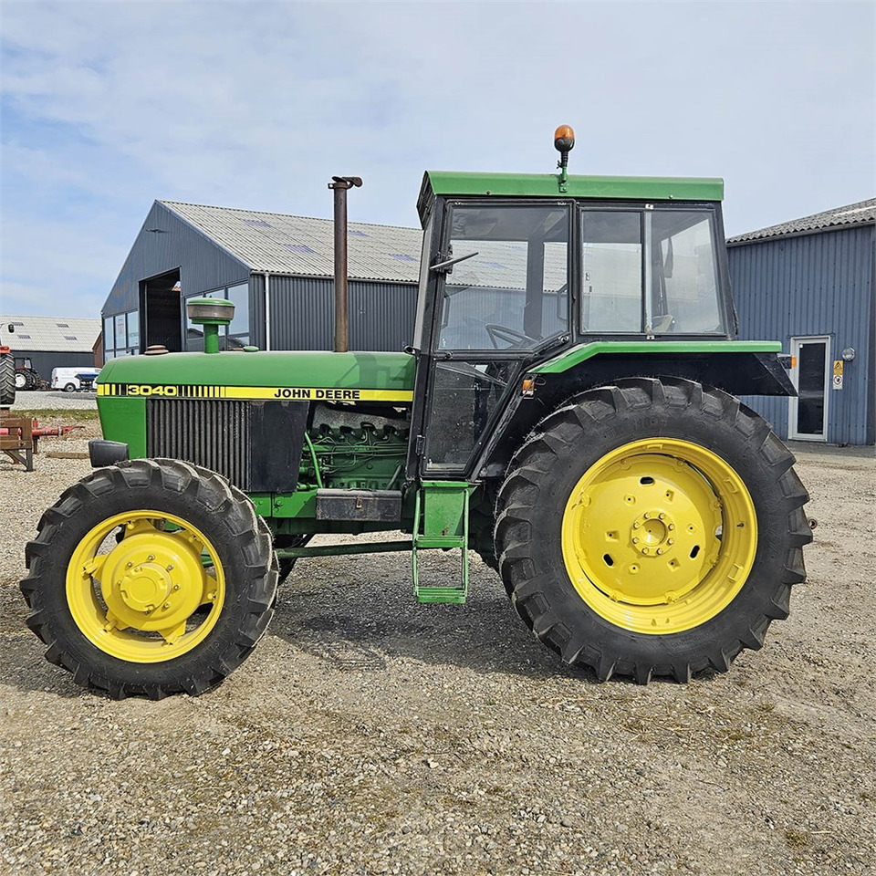 John Deere 3040 - جرار: صورة 4 John Deere 3040 - جرار: صورة 4