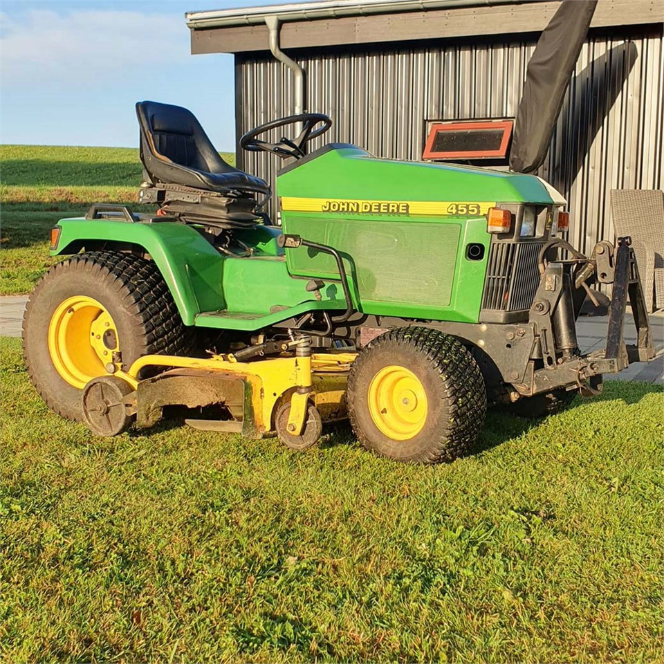John Deere 455 - جزازة عشب الحدائق: صورة 3 John Deere 455 - جزازة عشب الحدائق: صورة 3