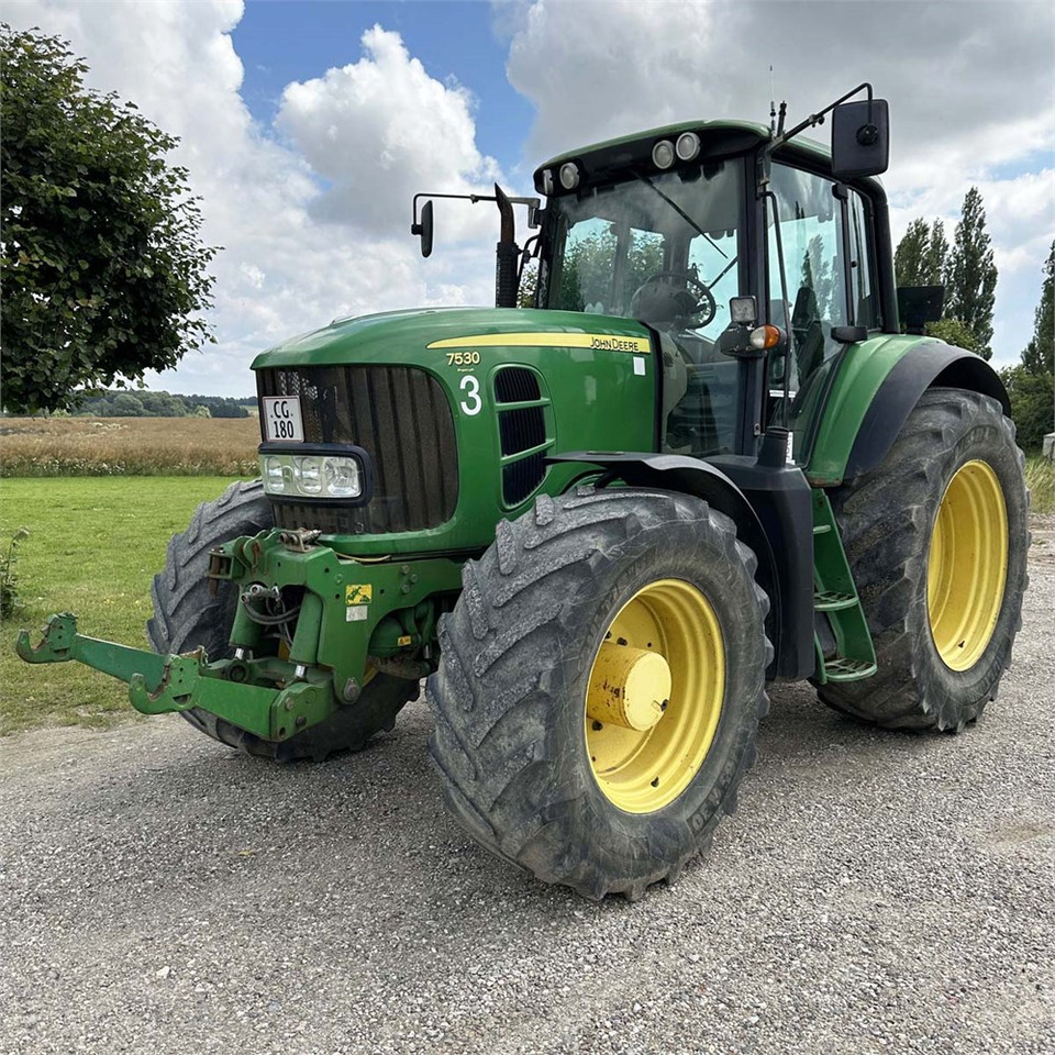 John Deere 7530 - جرار: صورة 2 John Deere 7530 - جرار: صورة 2