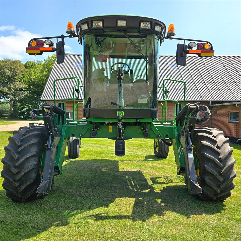 John Deere W150 - آلات الحصاد: صورة 4 John Deere W150 - آلات الحصاد: صورة 4