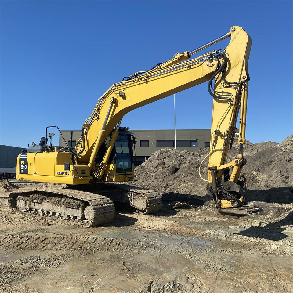 Komatsu PC210 LC-8K - حفار زاحف: صورة 5 Komatsu PC210 LC-8K - حفار زاحف: صورة 5