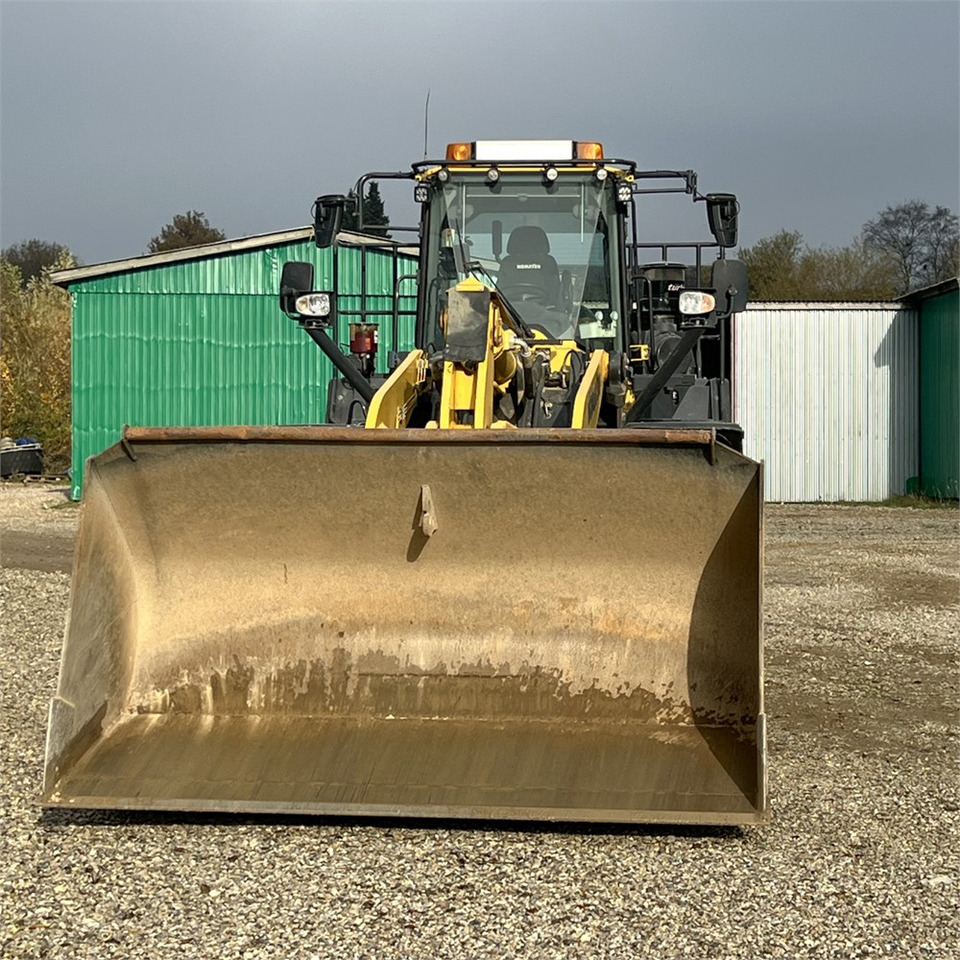 Komatsu WA480-8 - اللودر بعجل: صورة 2 Komatsu WA480-8 - اللودر بعجل: صورة 2