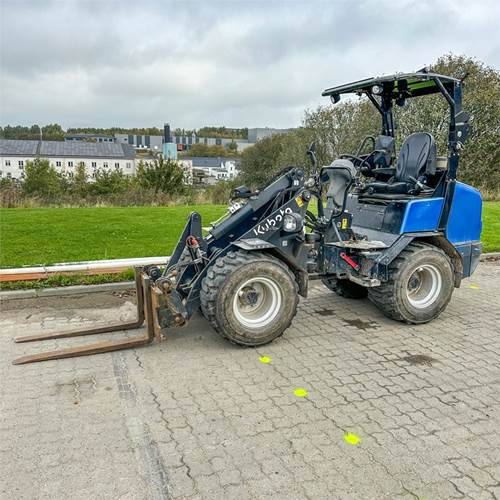 Kubota RT 260-2 - اللودر بعجل: صورة 1 Kubota RT 260-2 - اللودر بعجل: صورة 1