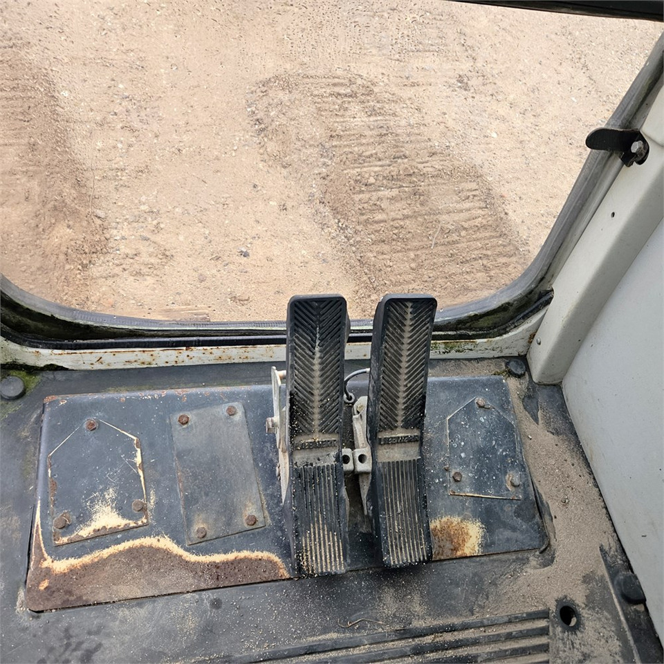 حفار زاحف Liebherr R900 C Litronic: صورة 17