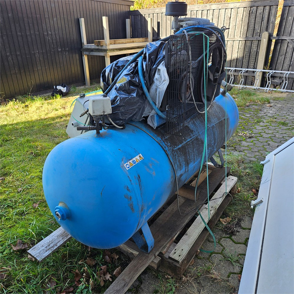 Mark Stormy pro 500F10XY - ضاغط هوائي: صورة 5 Mark Stormy pro 500F10XY - ضاغط هوائي: صورة 5