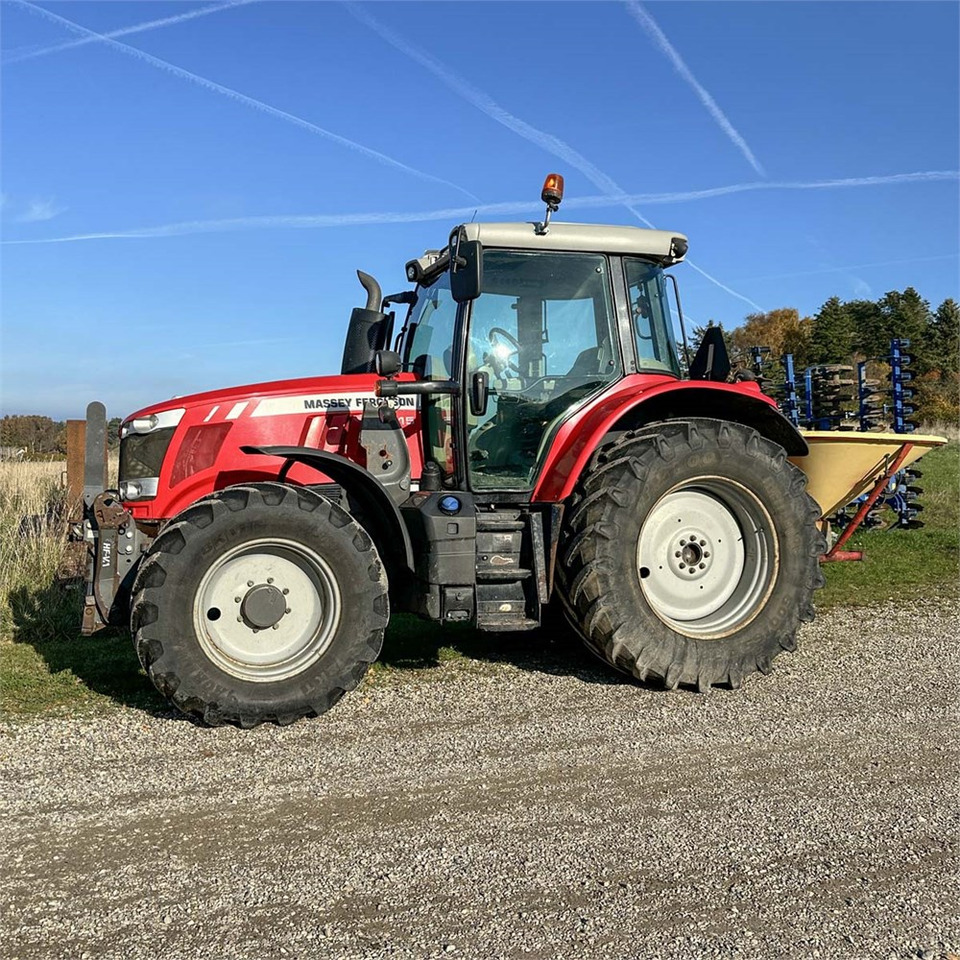 Massey Ferguson 6615 - جرار: صورة 1 Massey Ferguson 6615 - جرار: صورة 1