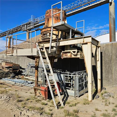 Metso B7100 - كسارة مخرو: صورة 3 Metso B7100 - كسارة مخرو: صورة 3
