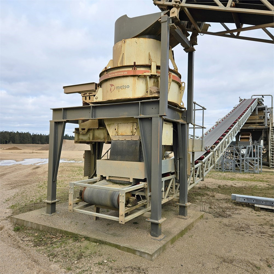 Metso Barmac B6150SE - كسارة مخرو: صورة 2 Metso Barmac B6150SE - كسارة مخرو: صورة 2