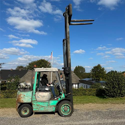 Mitsubishi FG30T - رافعة شوكية: صورة 1 Mitsubishi FG30T - رافعة شوكية: صورة 1
