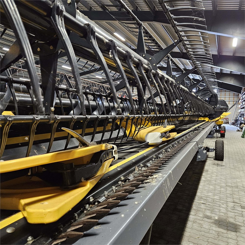 New Holland CT14 - آلات الحصاد: صورة 3 New Holland CT14 - آلات الحصاد: صورة 3