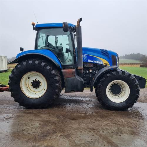 New Holland T8050 Class 5 - جرار: صورة 2 New Holland T8050 Class 5 - جرار: صورة 2