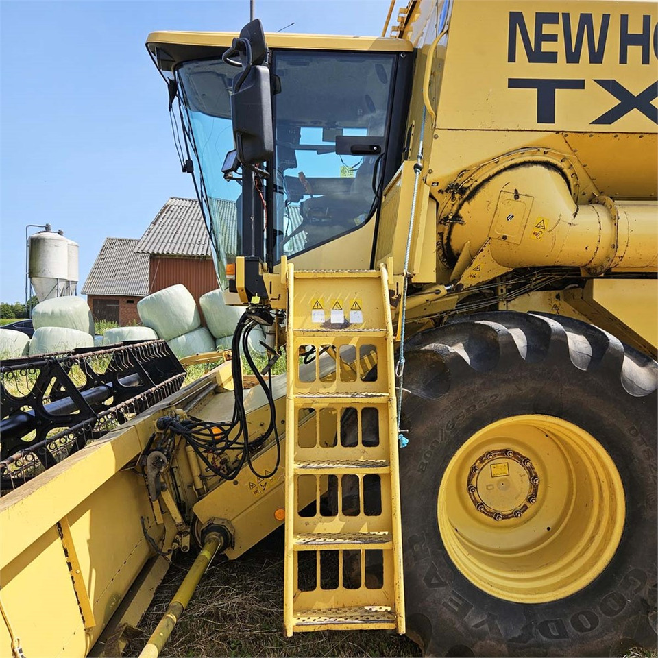 تأجير New Holland TX68 New Holland TX68: صورة 9