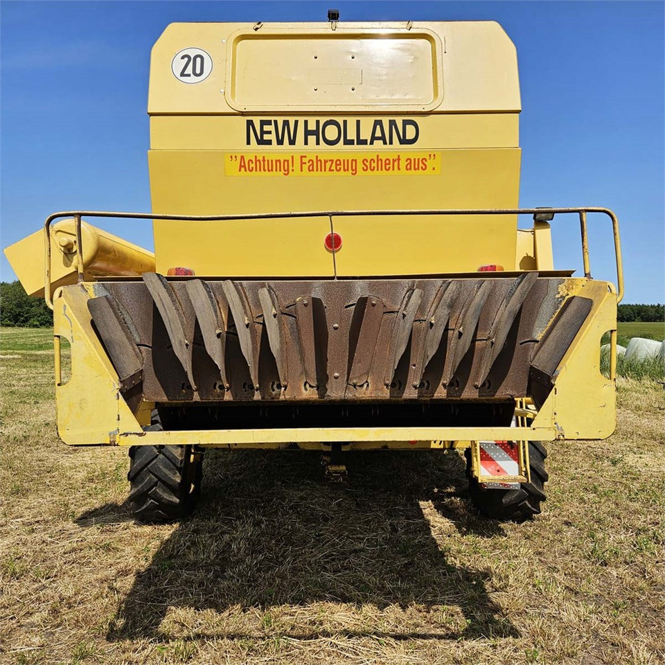 تأجير New Holland TX68 New Holland TX68: صورة 7