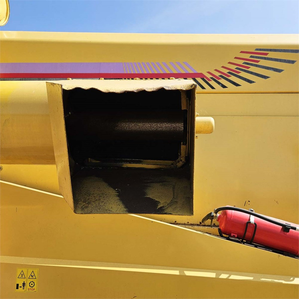 تأجير New Holland TX68 New Holland TX68: صورة 32