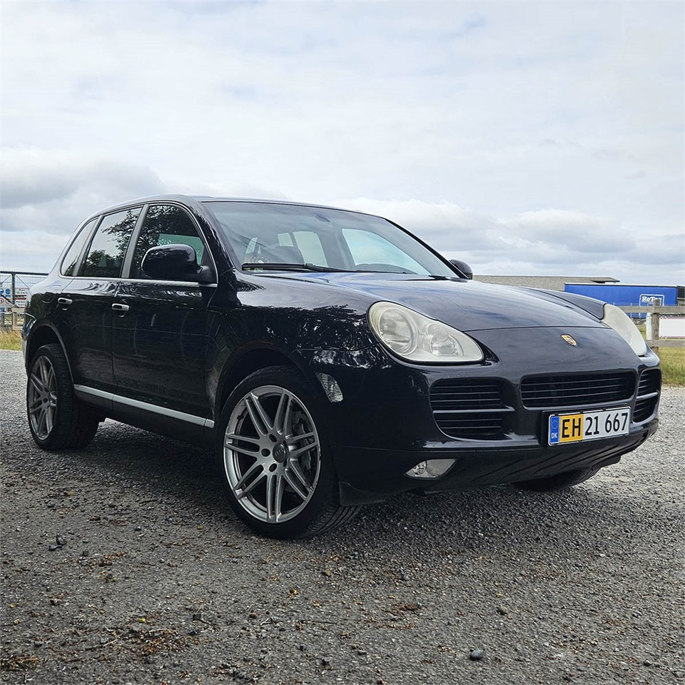 Porsche Cayenne S - سيارة دفع رباعي: صورة 1 Porsche Cayenne S - سيارة دفع رباعي: صورة 1
