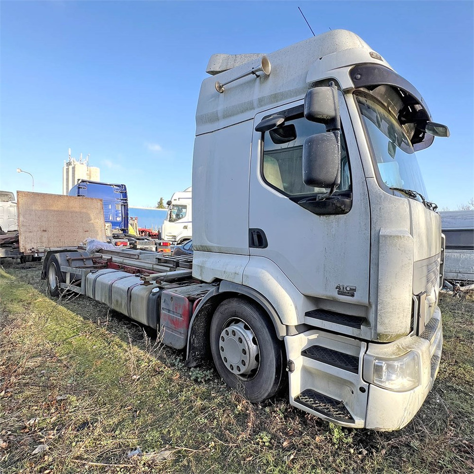 Renault 410 DXI Premimium - شاحنة بهيكل معدني للمقصورة: صورة 1 Renault 410 DXI Premimium - شاحنة بهيكل معدني للمقصورة: صورة 1