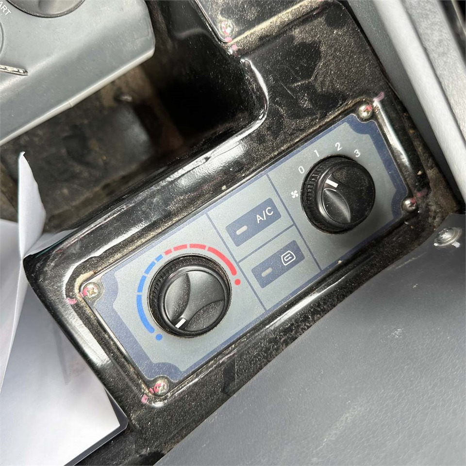 حفار صغير Sany SY 50U: صورة 31 حفار صغير Sany SY 50U: صورة 31