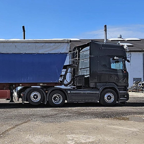 Scania V8 PGR 730 - مقطورة السحب: صورة 5 Scania V8 PGR 730 - مقطورة السحب: صورة 5
