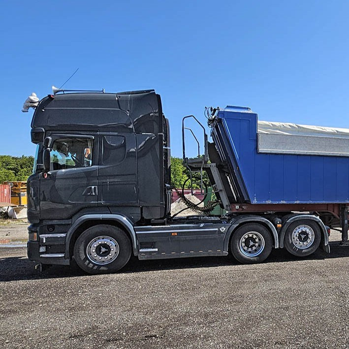 Scania V8 PGR 730 - مقطورة السحب: صورة 2 Scania V8 PGR 730 - مقطورة السحب: صورة 2