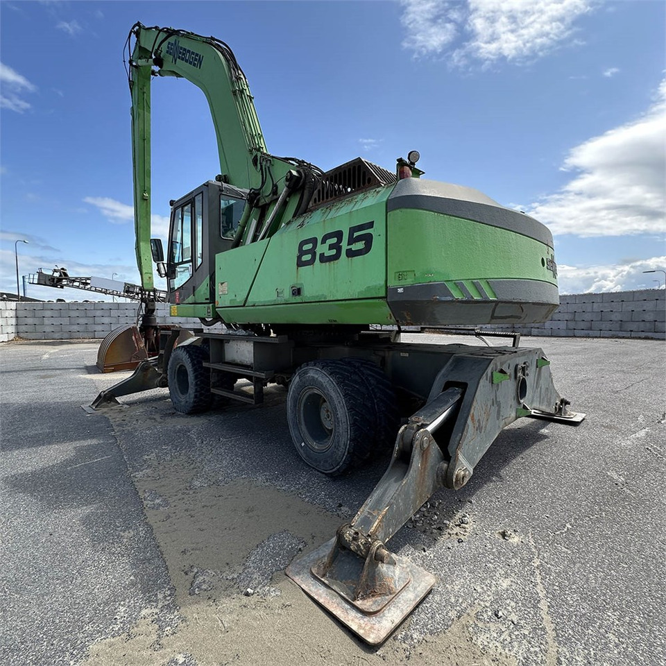 Sennebogen 835M - آلة التعامل مع النفايات: صورة 5 Sennebogen 835M - آلة التعامل مع النفايات: صورة 5