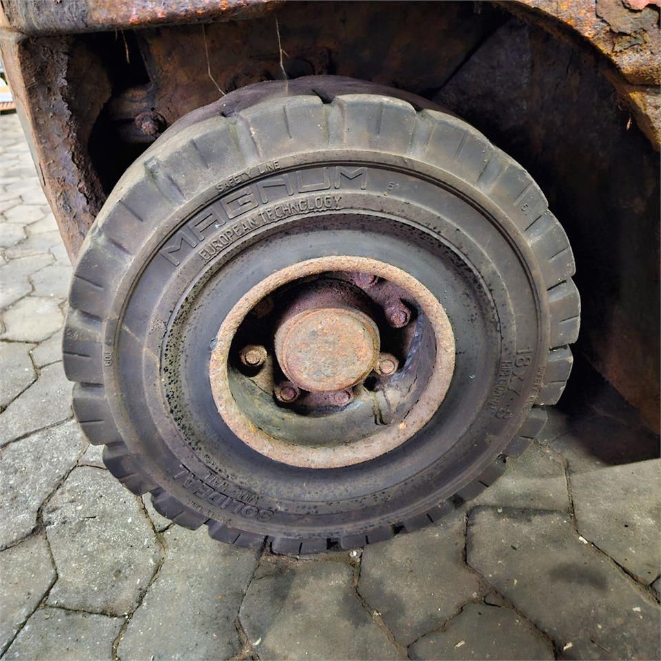 رافعة شوكية Toyota 7FBMF30: صورة 18 رافعة شوكية Toyota 7FBMF30: صورة 18