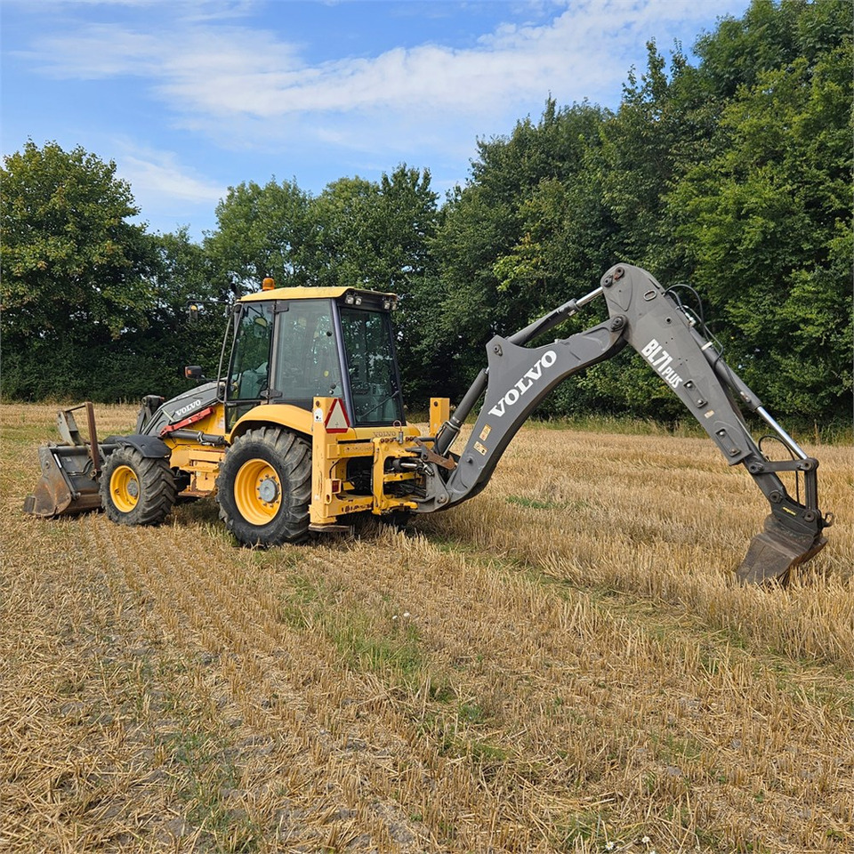 Volvo BL71 Plus - لودر ذو محراث خلفي/ باكهو: صورة 4 Volvo BL71 Plus - لودر ذو محراث خلفي/ باكهو: صورة 4