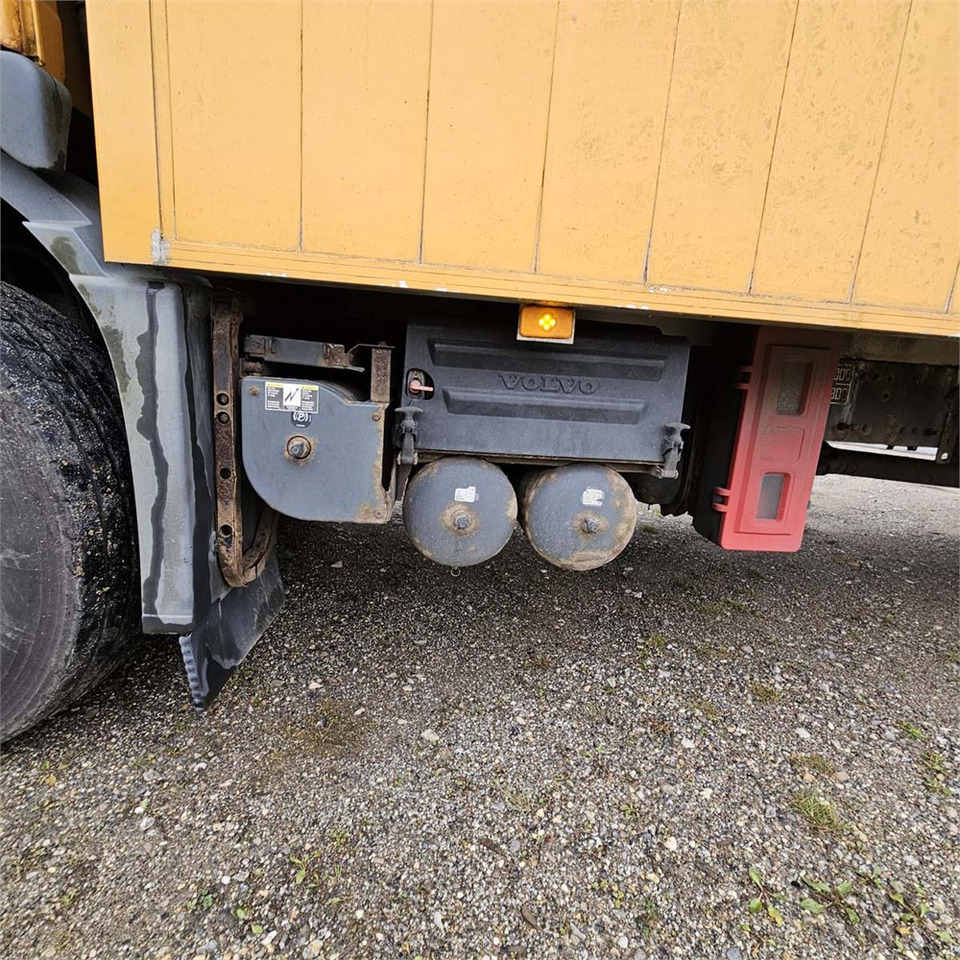 شاحنة صندوقية Volvo FM: صورة 33