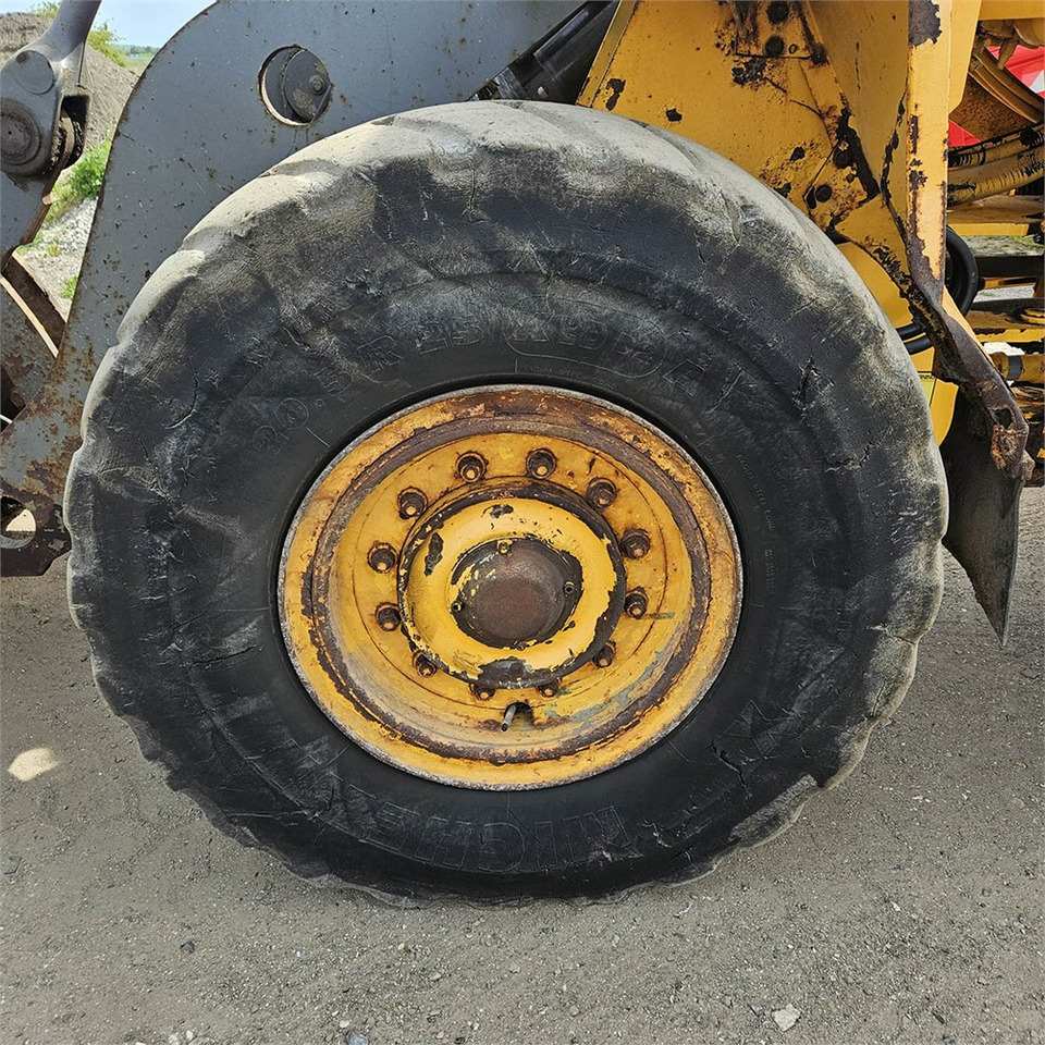 اللودر بعجل Volvo L90C: صورة 49