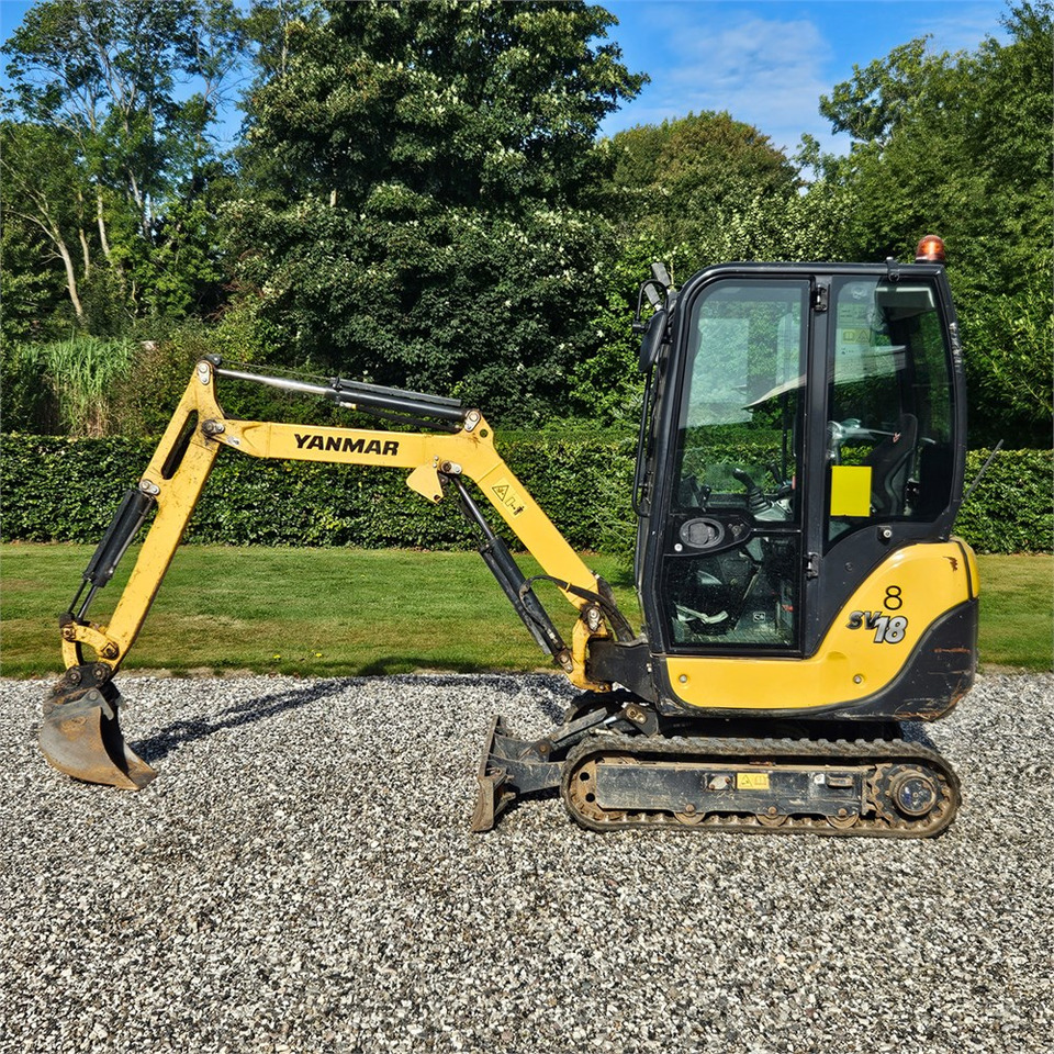 Yanmar SV18 - حفار صغير: صورة 1 Yanmar SV18 - حفار صغير: صورة 1