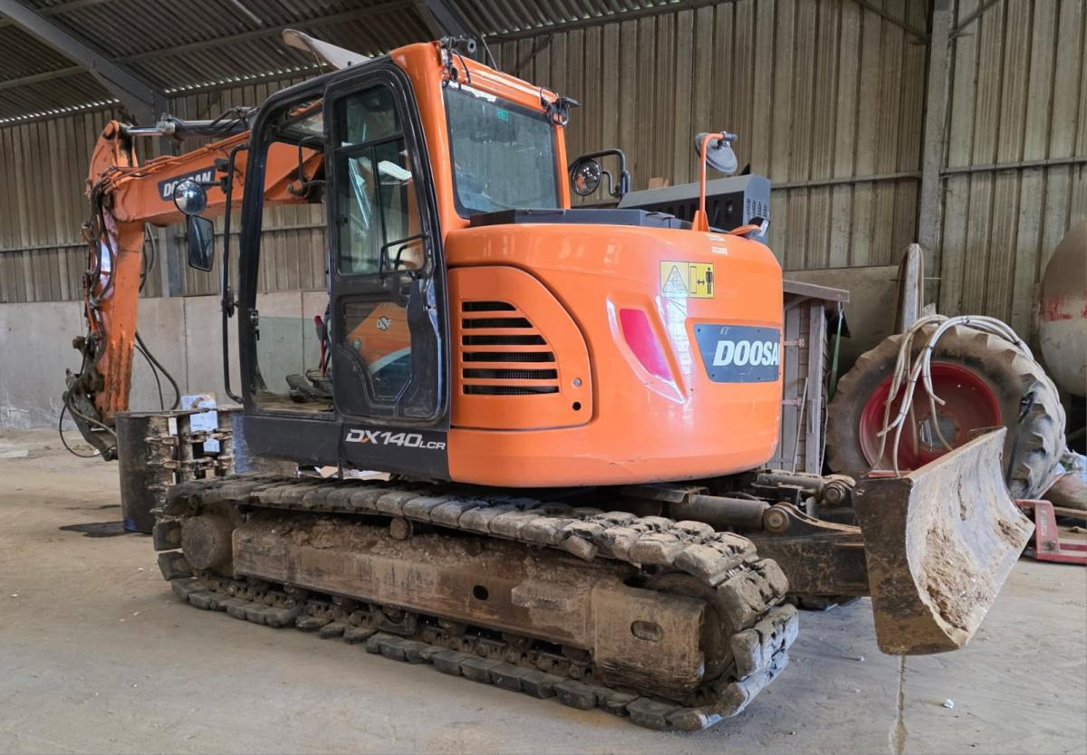 Doosan DX 140LCR-5 - حفار زاحف: صورة 2 Doosan DX 140LCR-5 - حفار زاحف: صورة 2