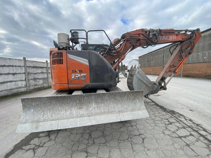 HITACHI ZX 135US-7 - حفار زاحف: صورة 2 HITACHI ZX 135US-7 - حفار زاحف: صورة 2