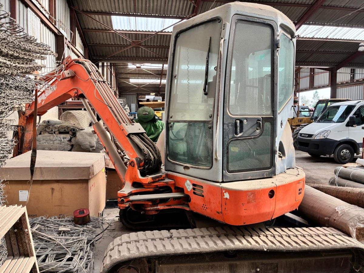 Hitachi EX 50-U - حفار صغير: صورة 1 Hitachi EX 50-U - حفار صغير: صورة 1