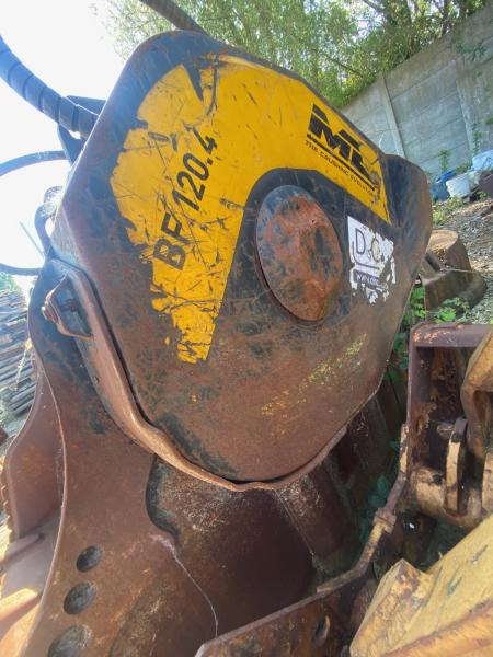 MB BF 120-4 - بكت - آلات الإنشاء: صورة 3 MB BF 120-4 - بكت - آلات الإنشاء: صورة 3