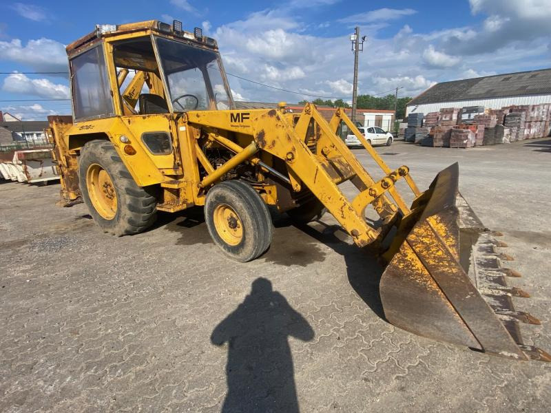 Massey Ferguson MF 500BII - لودر ذو محراث خلفي/ باكهو: صورة 2 Massey Ferguson MF 500BII - لودر ذو محراث خلفي/ باكهو: صورة 2