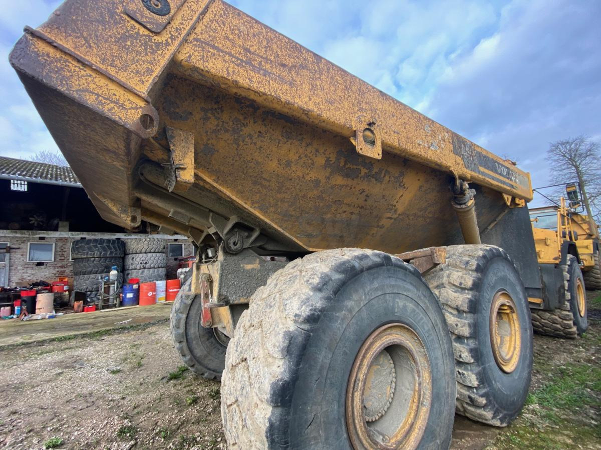 شاحنة مفصلية Volvo A 40: صورة 13