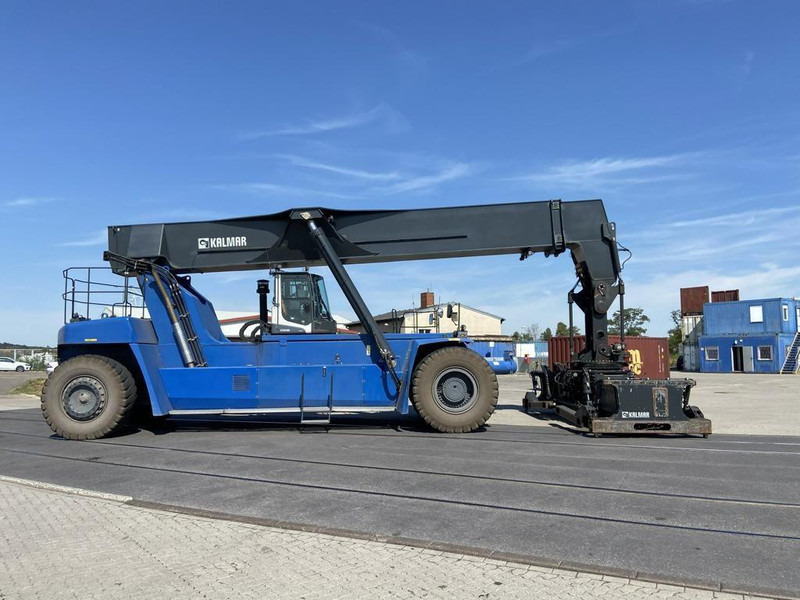 Kalmar DRG450-82S5HCXS - آلة حمل الحاويات في الأماكن الصغيرة: صورة 3 Kalmar DRG450-82S5HCXS - آلة حمل الحاويات في الأماكن الصغيرة: صورة 3