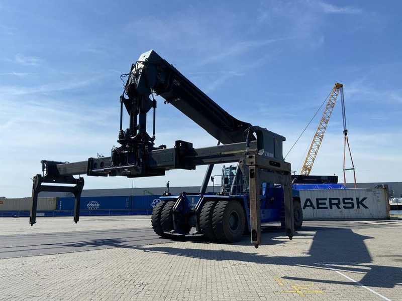 Kalmar DRG450-82S5HCXS - آلة حمل الحاويات في الأماكن الصغيرة: صورة 4 Kalmar DRG450-82S5HCXS - آلة حمل الحاويات في الأماكن الصغيرة: صورة 4