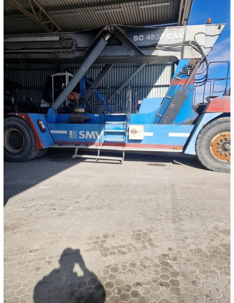 SMV Konecranes SMV SC4537CAX5 - آلة حمل الحاويات في الأماكن الصغيرة: صورة 2 SMV Konecranes SMV SC4537CAX5 - آلة حمل الحاويات في الأماكن الصغيرة: صورة 2