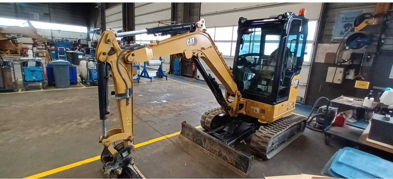 CAT 302.7 - حفار زاحف: صورة 1 CAT 302.7 - حفار زاحف: صورة 1