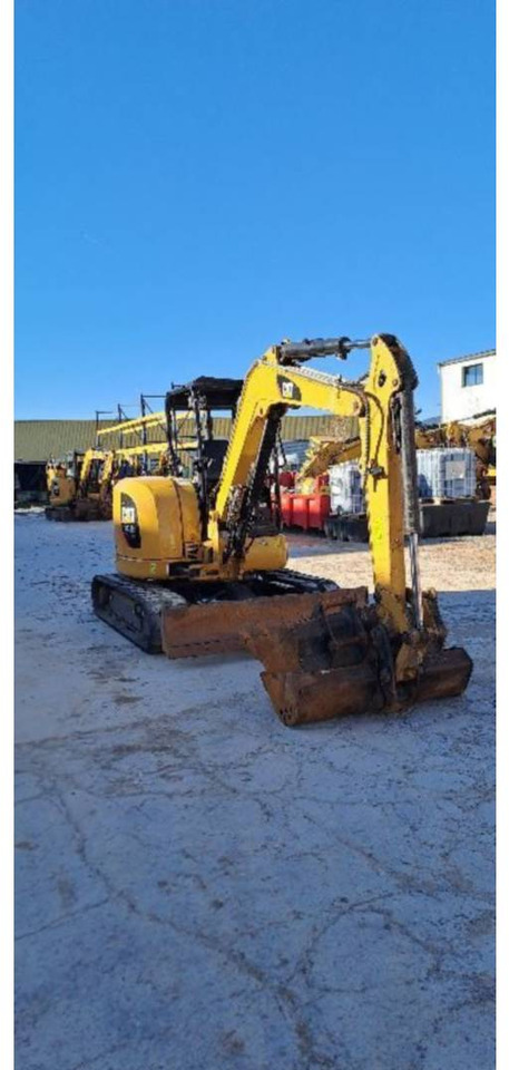 CAT 305.5E2 - حفار زاحف: صورة 2 CAT 305.5E2 - حفار زاحف: صورة 2