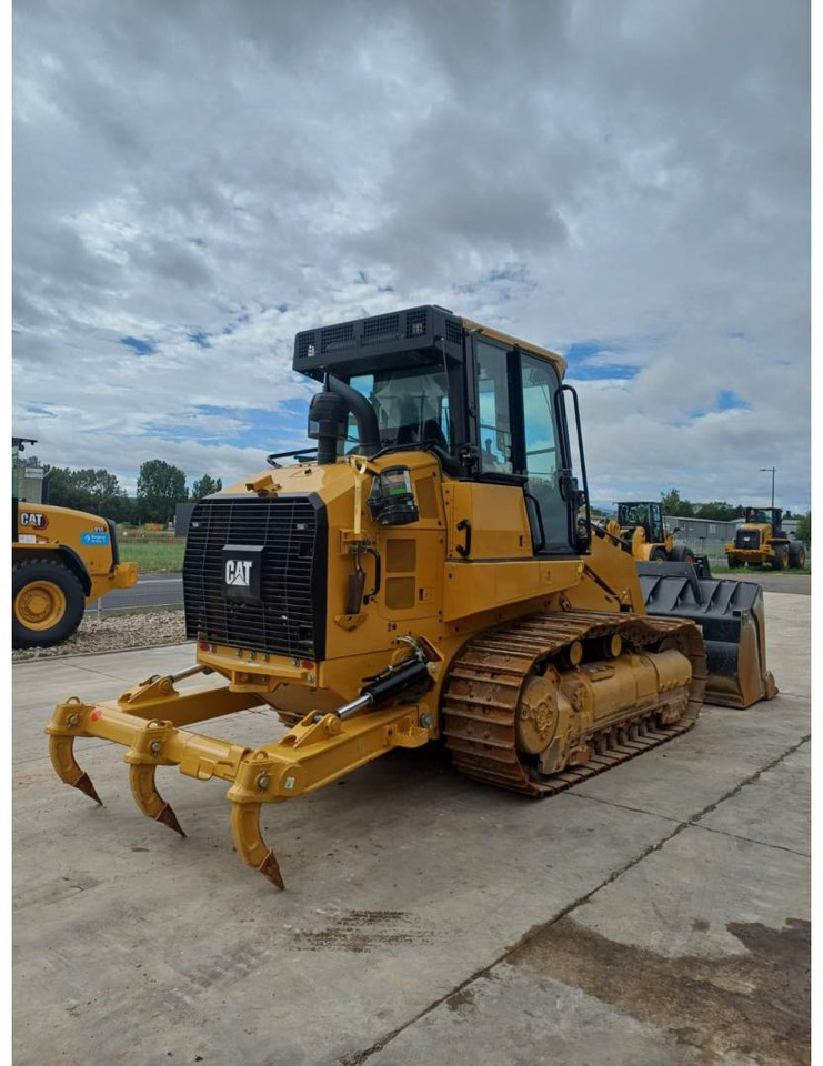 CAT 963 - اللودر المجنزر: صورة 3 CAT 963 - اللودر المجنزر: صورة 3