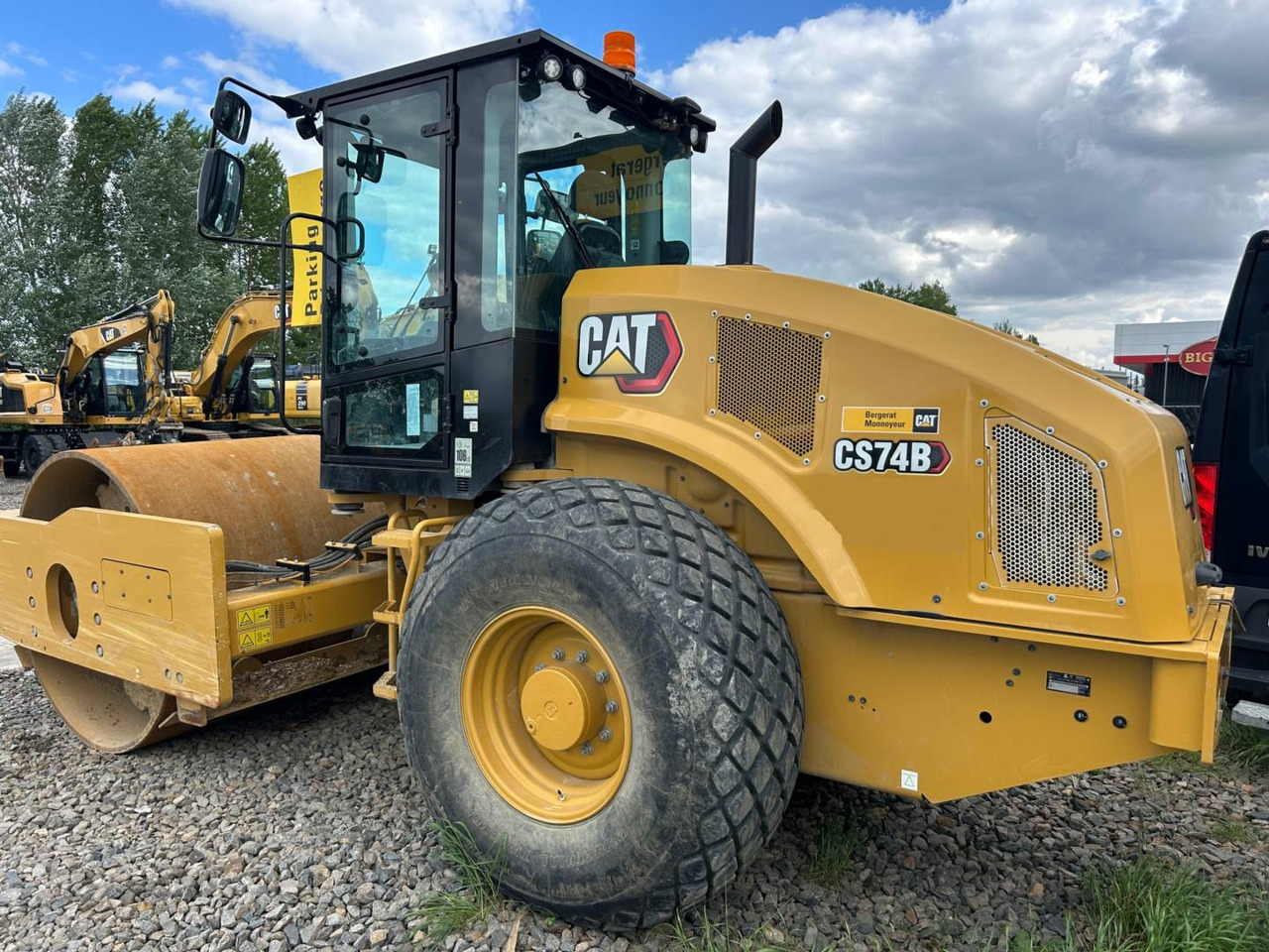 CAT CS74B 4F - ضاغطة التربة: صورة 4 CAT CS74B 4F - ضاغطة التربة: صورة 4