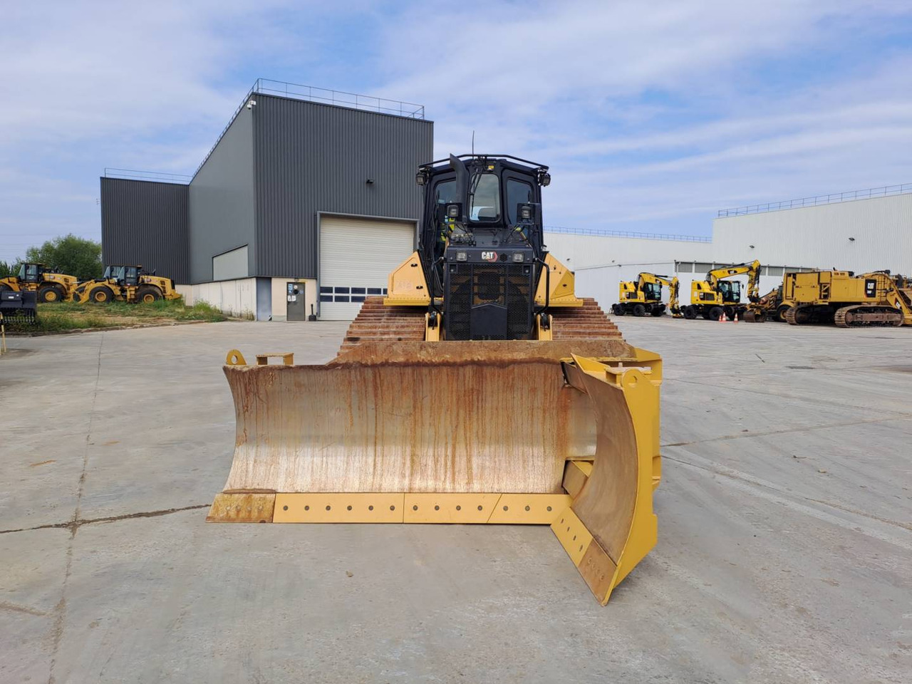CAT D5 - بلدوزر: صورة 3 CAT D5 - بلدوزر: صورة 3