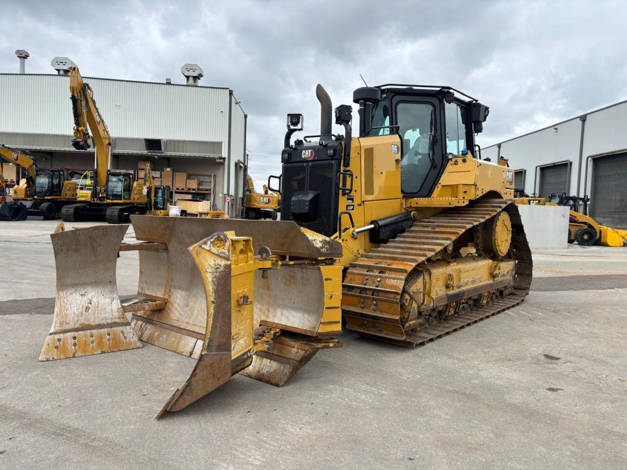 CAT D6 VPAT - بلدوزر: صورة 2 CAT D6 VPAT - بلدوزر: صورة 2