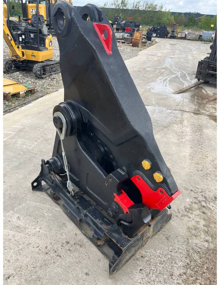 CAT MP324.J1B.CC - مقصات الهدم - آلات الإنشاء: صورة 2 CAT MP324.J1B.CC - مقصات الهدم - آلات الإنشاء: صورة 2