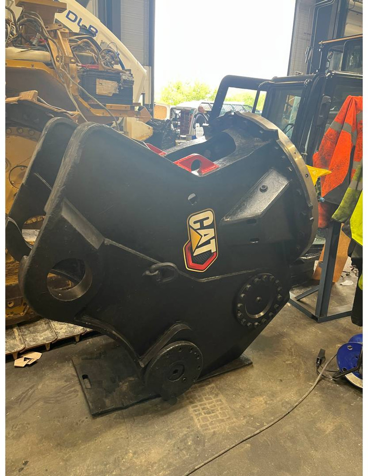 CAT MP345 - مقصات الهدم - آلات الإنشاء: صورة 2 CAT MP345 - مقصات الهدم - آلات الإنشاء: صورة 2