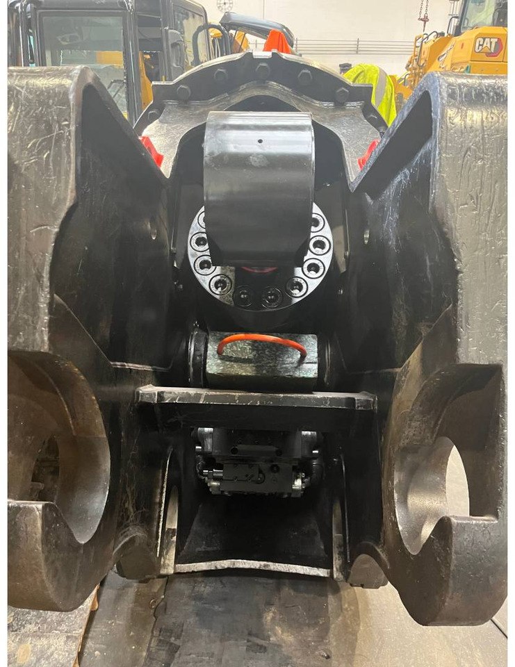 CAT MP345 - مقصات الهدم - آلات الإنشاء: صورة 4 CAT MP345 - مقصات الهدم - آلات الإنشاء: صورة 4