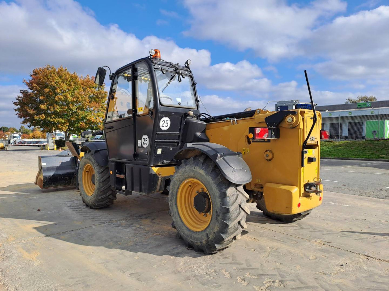 CAT TH314D - آلة رفع ونقل تلسكوبية: صورة 4 CAT TH314D - آلة رفع ونقل تلسكوبية: صورة 4